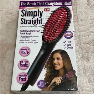 Ceramic straightening brush